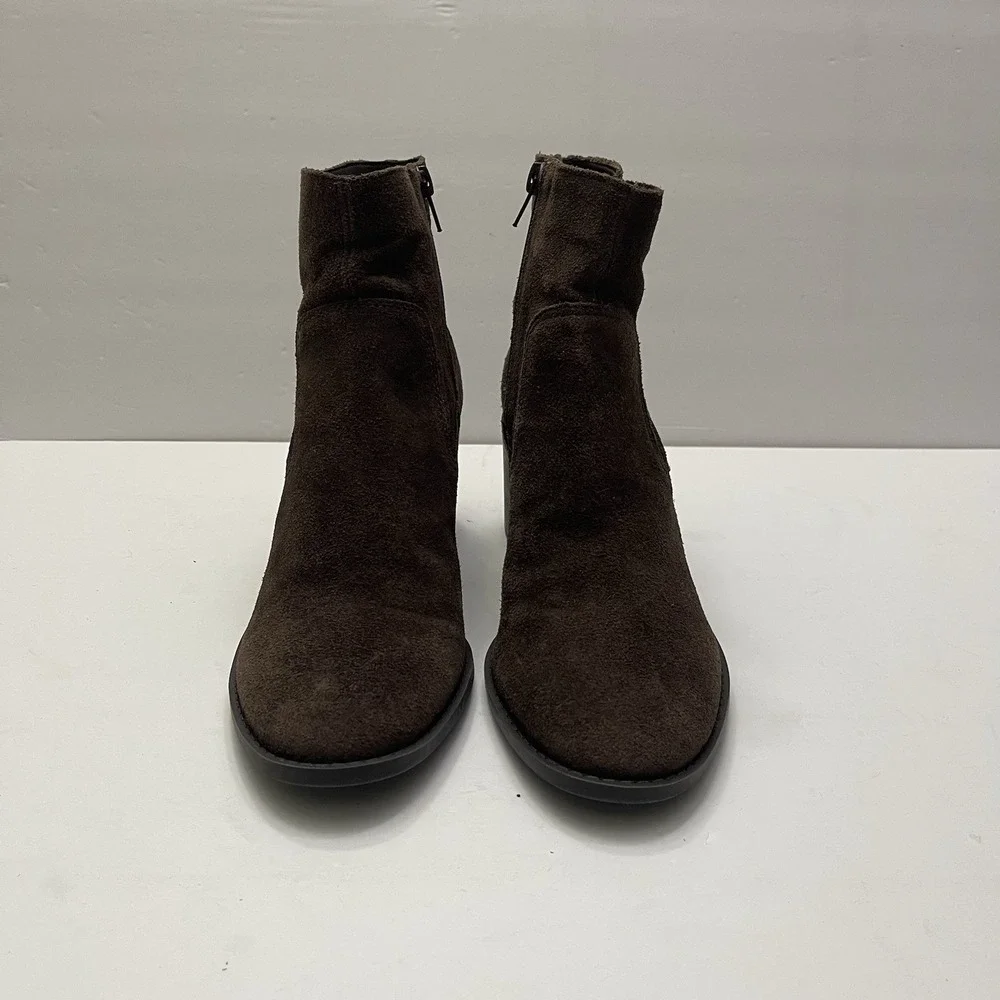 Chelsea & Violet Wren Suede Heeled Booties Almond Brown‎ Zipper Womens 8M